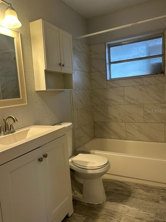 For Rent: $1,150 (1 beds, 1 baths, 560 Square Feet)