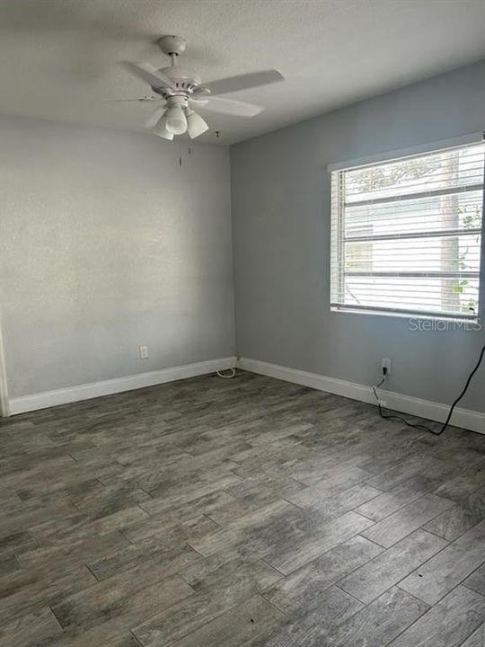 For Rent: $1,150 (1 beds, 1 baths, 560 Square Feet)