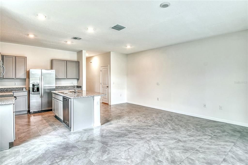 En Renta: $2,500 (3 camas, 2 baños, 1745 Pies cuadrados)