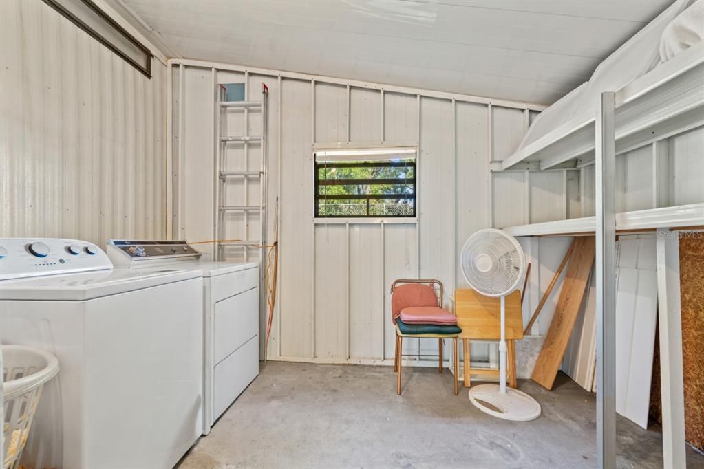 For Sale: $137,500 (2 beds, 2 baths, 960 Square Feet)