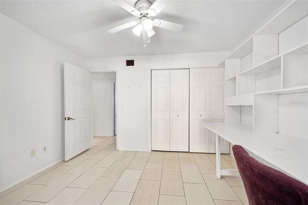 For Sale: $350,000 (3 beds, 2 baths, 1056 Square Feet)