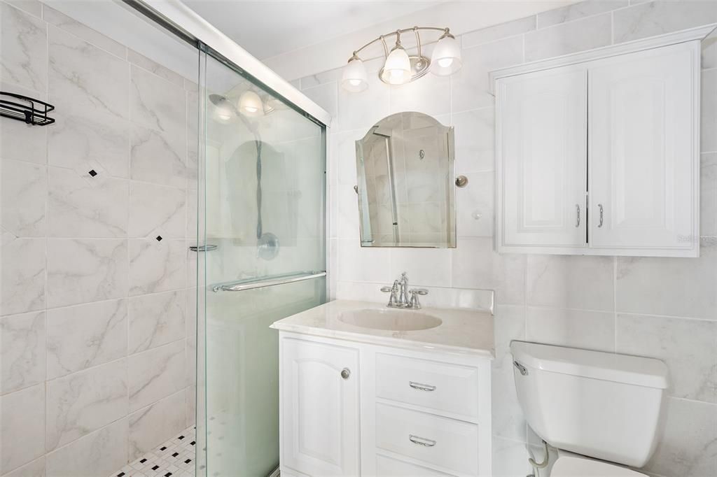 For Sale: $350,000 (3 beds, 2 baths, 1056 Square Feet)