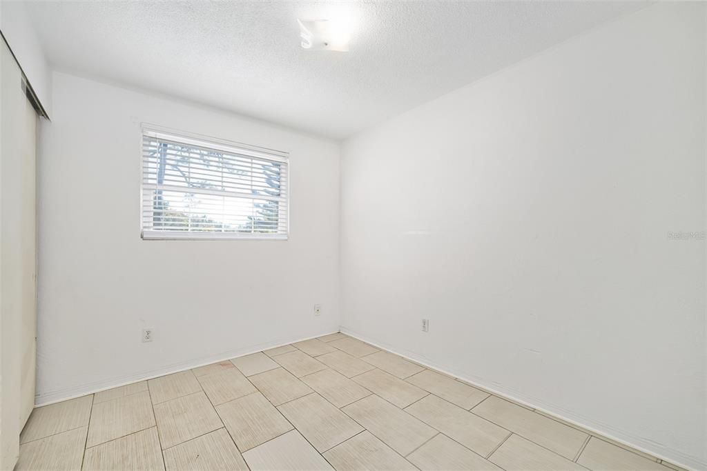 For Sale: $350,000 (3 beds, 2 baths, 1056 Square Feet)