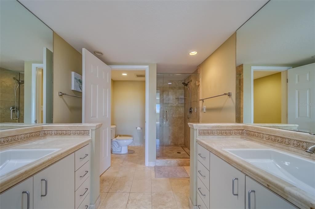 出租: $6,800 (4 贝兹, 3 浴室, 3167 平方英尺)