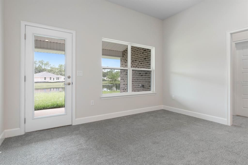 En Venta: $338,900 (4 camas, 2 baños, 1820 Pies cuadrados)