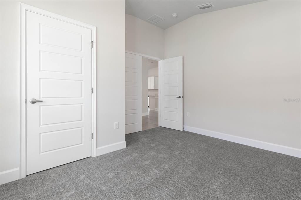 En Venta: $338,900 (4 camas, 2 baños, 1820 Pies cuadrados)