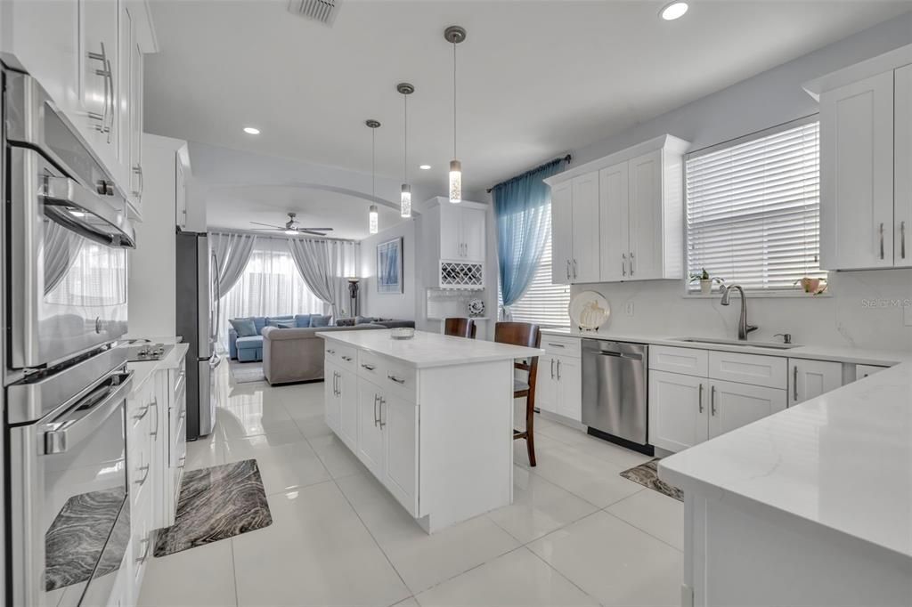 待售: $525,000 (4 贝兹, 2 浴室, 2052 平方英尺)