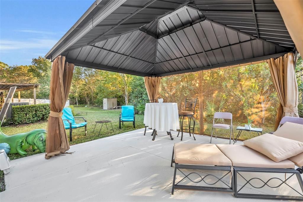 待售: $525,000 (4 贝兹, 2 浴室, 2052 平方英尺)