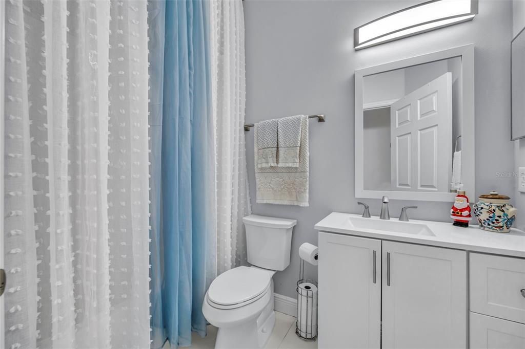 待售: $525,000 (4 贝兹, 2 浴室, 2052 平方英尺)