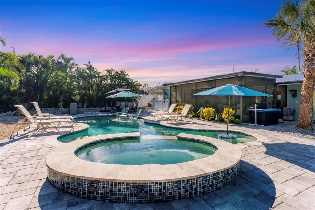 For Sale: $1,995,000 (3 beds, 3 baths, 1421 Square Feet)