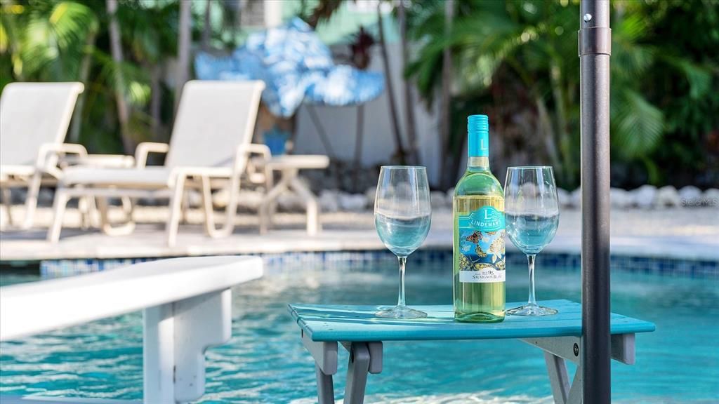 For Sale: $1,995,000 (3 beds, 3 baths, 1421 Square Feet)