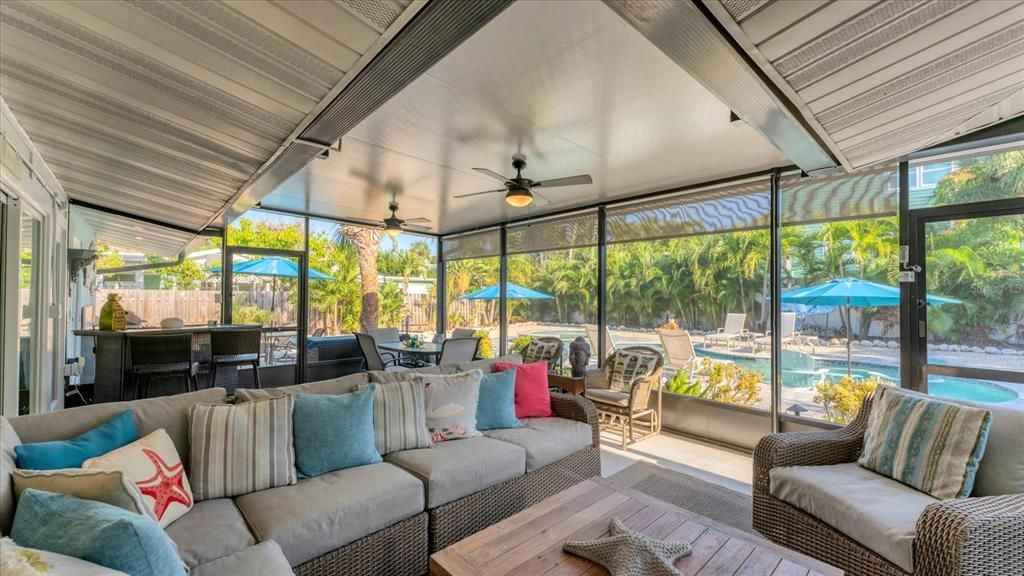 For Sale: $1,995,000 (3 beds, 3 baths, 1421 Square Feet)