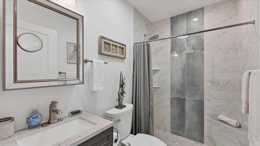 For Sale: $1,995,000 (3 beds, 3 baths, 1421 Square Feet)