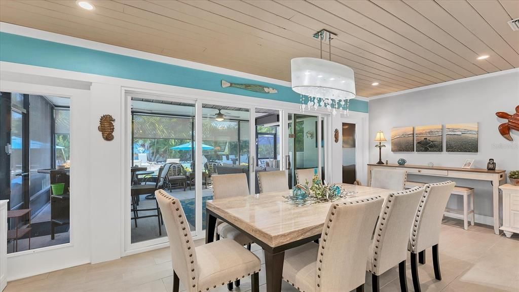 For Sale: $1,995,000 (3 beds, 3 baths, 1421 Square Feet)