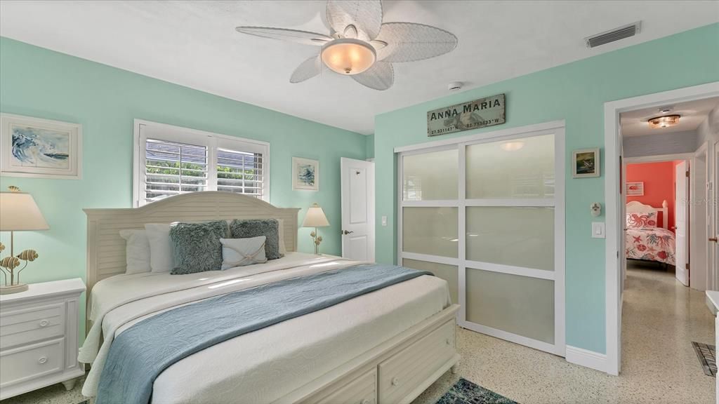 For Sale: $1,995,000 (3 beds, 3 baths, 1421 Square Feet)