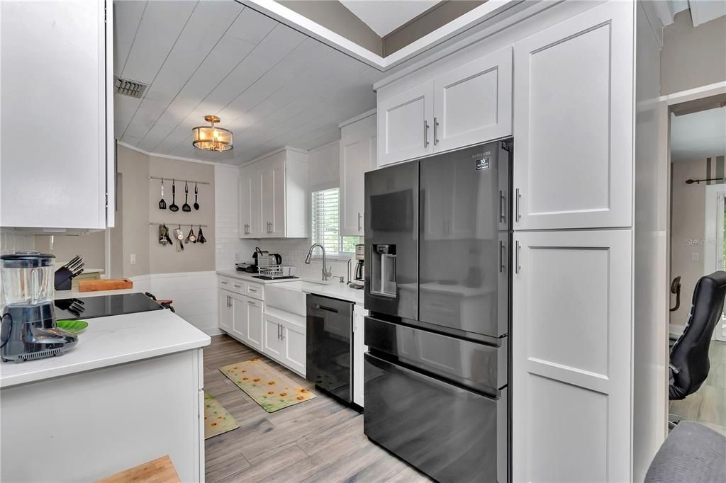 На продажу: $287,000 (3 спален, 2 ванн, 1360 Квадратных фут)