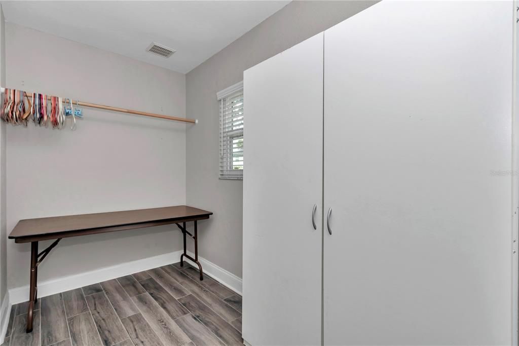 На продажу: $287,000 (3 спален, 2 ванн, 1360 Квадратных фут)