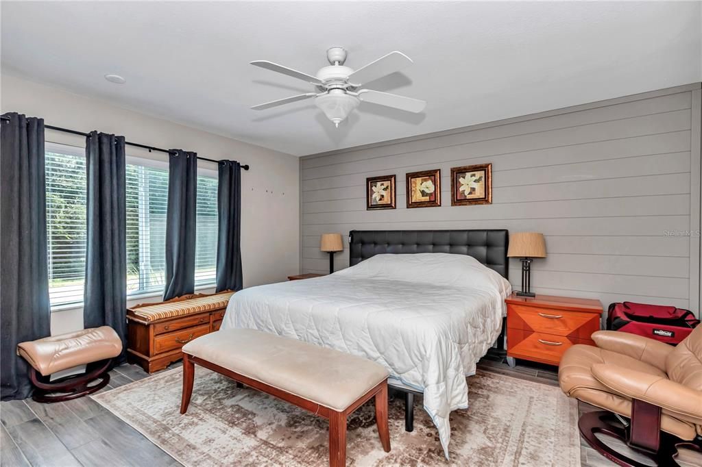 На продажу: $287,000 (3 спален, 2 ванн, 1360 Квадратных фут)