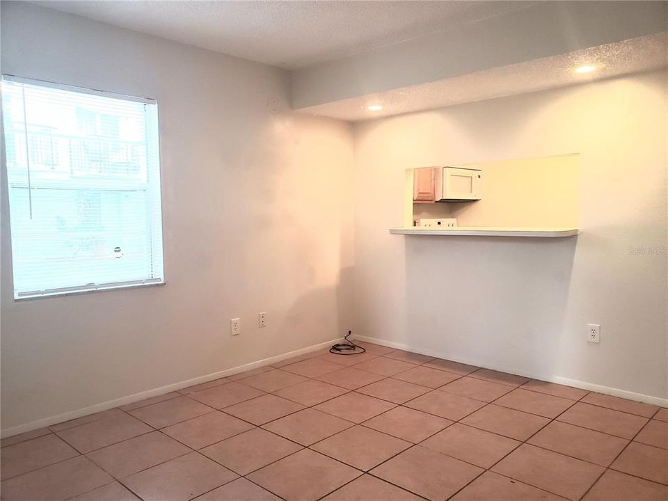 В аренду: $1,250 (1 спален, 1 ванн, 504 Квадратных фут)