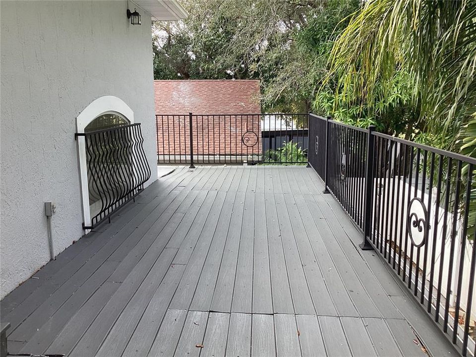 For Rent: $2,600 (4 beds, 2 baths, 1839 Square Feet)