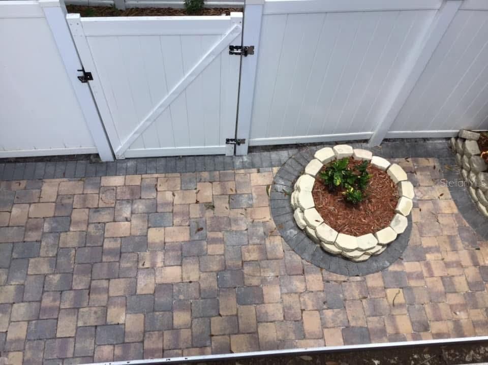 For Rent: $2,600 (4 beds, 2 baths, 1839 Square Feet)