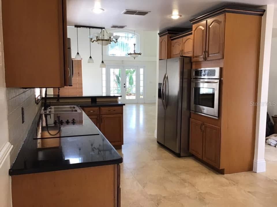 For Rent: $2,600 (4 beds, 2 baths, 1839 Square Feet)