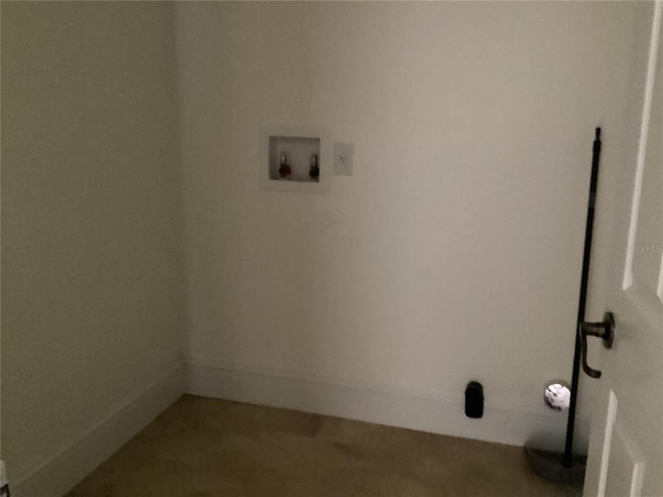 For Rent: $2,600 (4 beds, 2 baths, 1839 Square Feet)