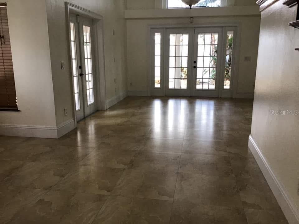 For Rent: $2,600 (4 beds, 2 baths, 1839 Square Feet)