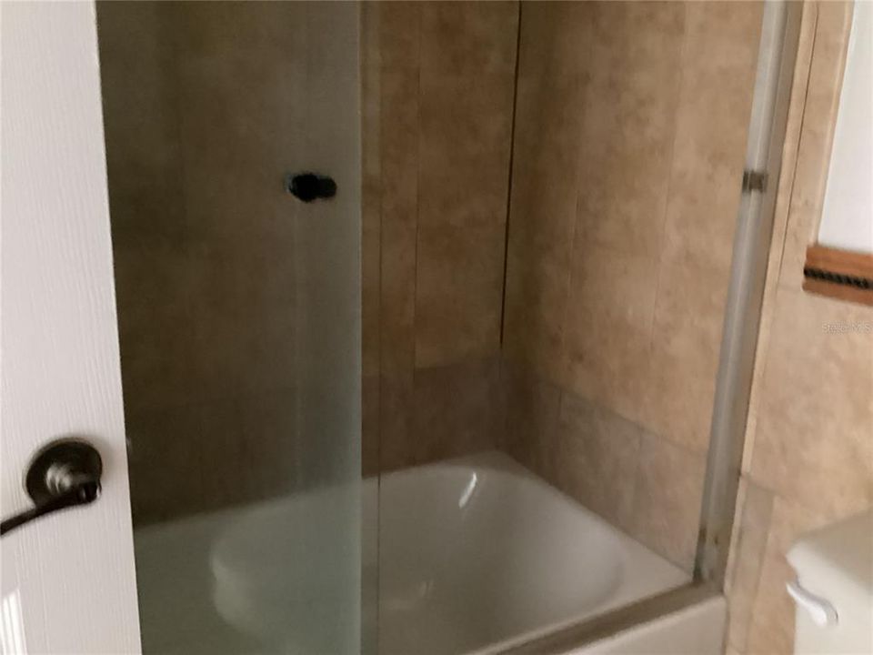 For Rent: $2,600 (4 beds, 2 baths, 1839 Square Feet)