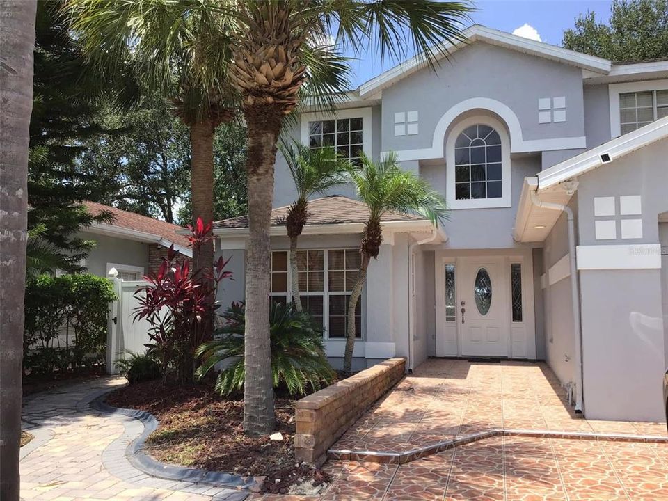 For Rent: $2,600 (4 beds, 2 baths, 1839 Square Feet)