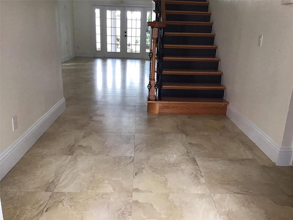 For Rent: $2,600 (4 beds, 2 baths, 1839 Square Feet)