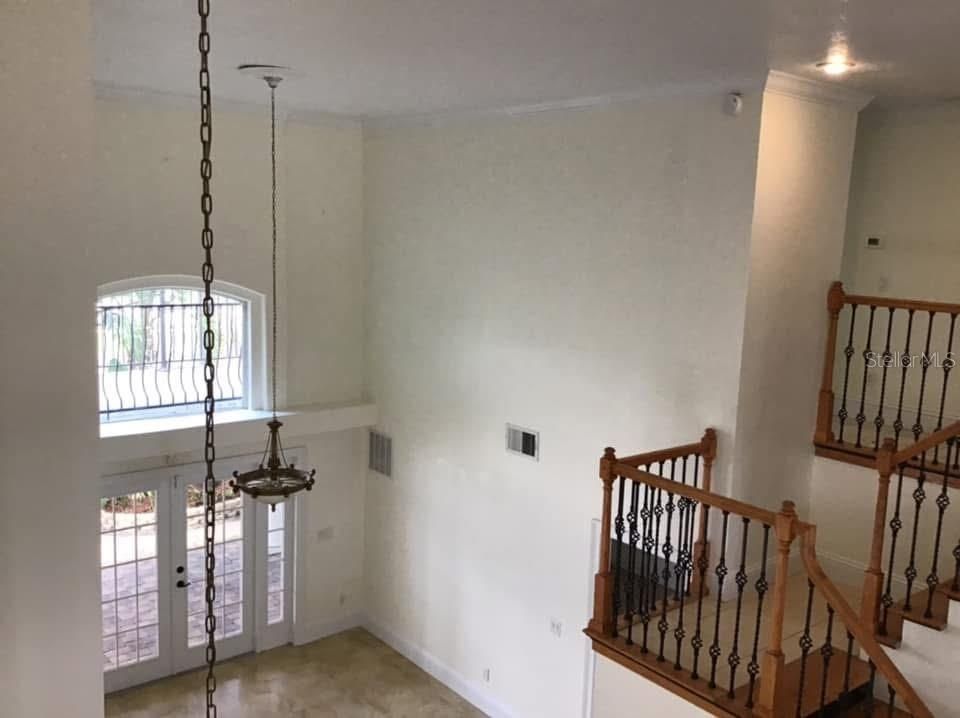 For Rent: $2,600 (4 beds, 2 baths, 1839 Square Feet)