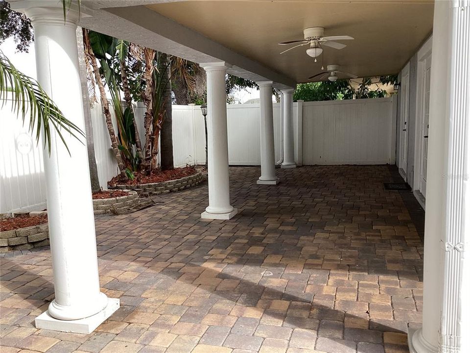 For Rent: $2,600 (4 beds, 2 baths, 1839 Square Feet)