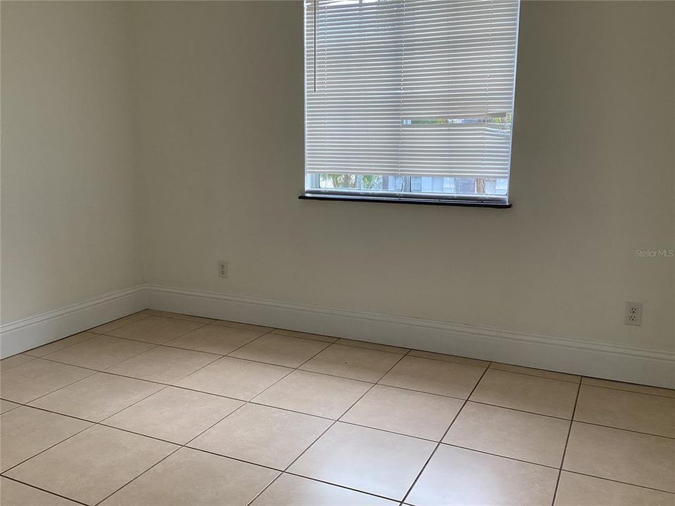 For Rent: $2,600 (4 beds, 2 baths, 1839 Square Feet)