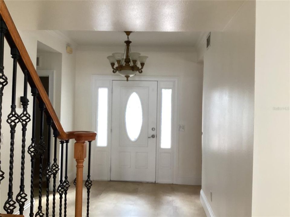 For Rent: $2,600 (4 beds, 2 baths, 1839 Square Feet)