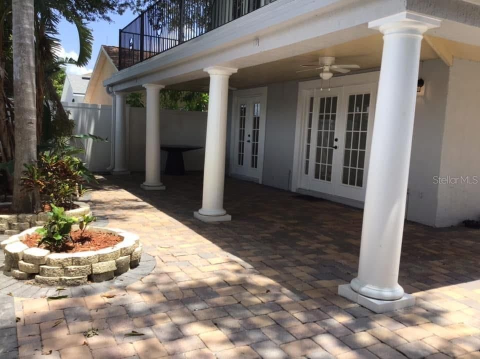 For Rent: $2,600 (4 beds, 2 baths, 1839 Square Feet)