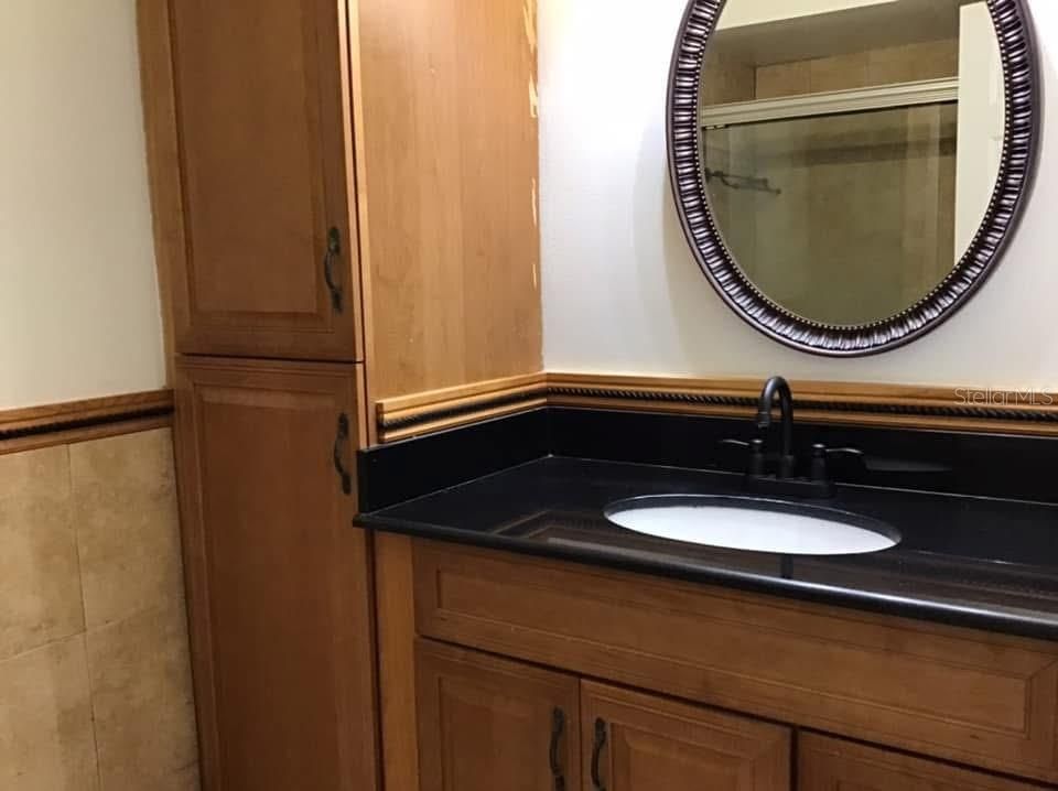 For Rent: $2,600 (4 beds, 2 baths, 1839 Square Feet)