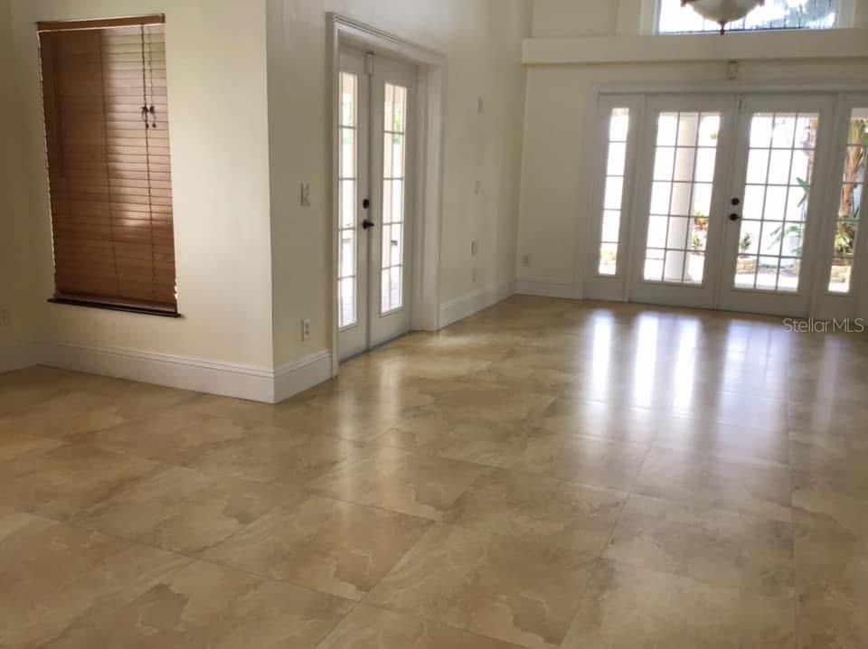 For Rent: $2,600 (4 beds, 2 baths, 1839 Square Feet)