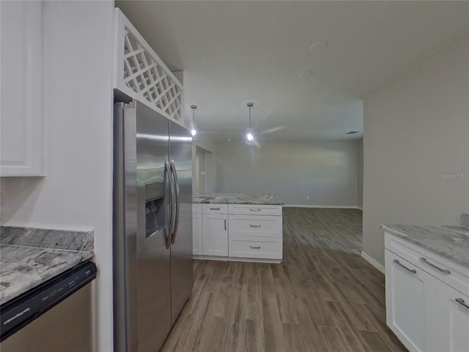 En Renta: $2,679 (4 camas, 3 baños, 1669 Pies cuadrados)