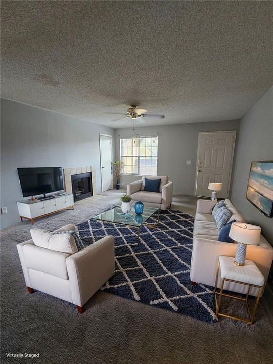 For Rent: $1,225 (1 beds, 1 baths, 712 Square Feet)