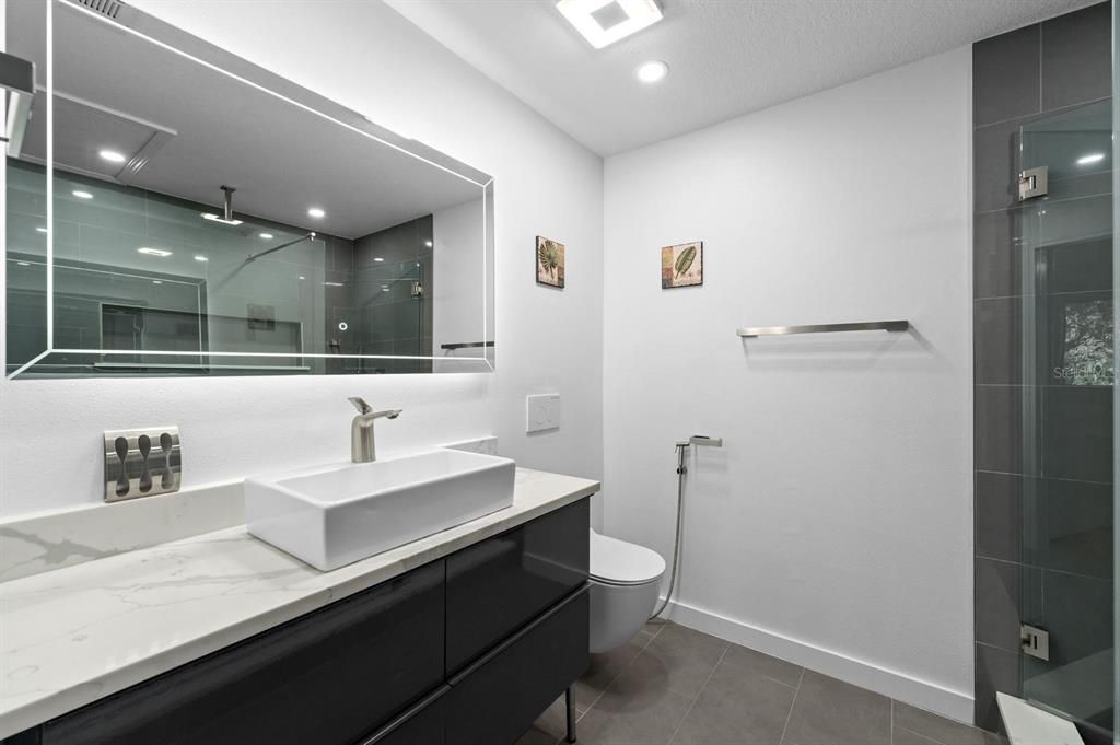 На продажу: $349,900 (3 спален, 2 ванн, 1564 Квадратных фут)