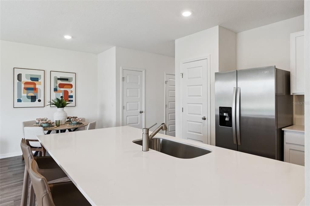 For Sale: $294,990 (3 beds, 2 baths, 1463 Square Feet)