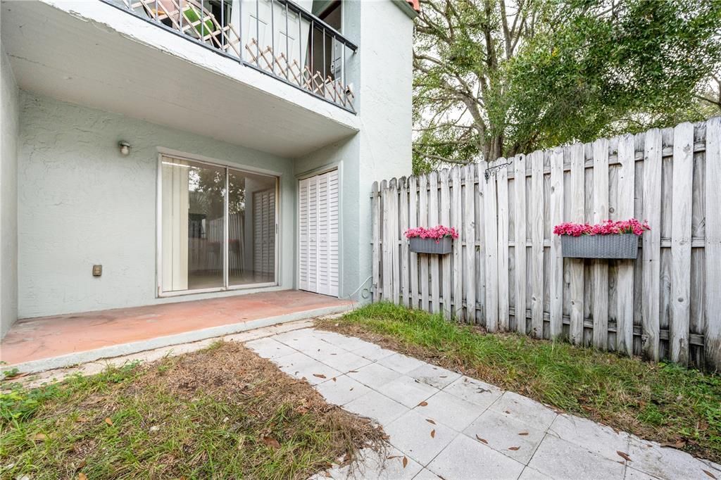 待售: $129,900 (1 贝兹, 1 浴室, 742 平方英尺)