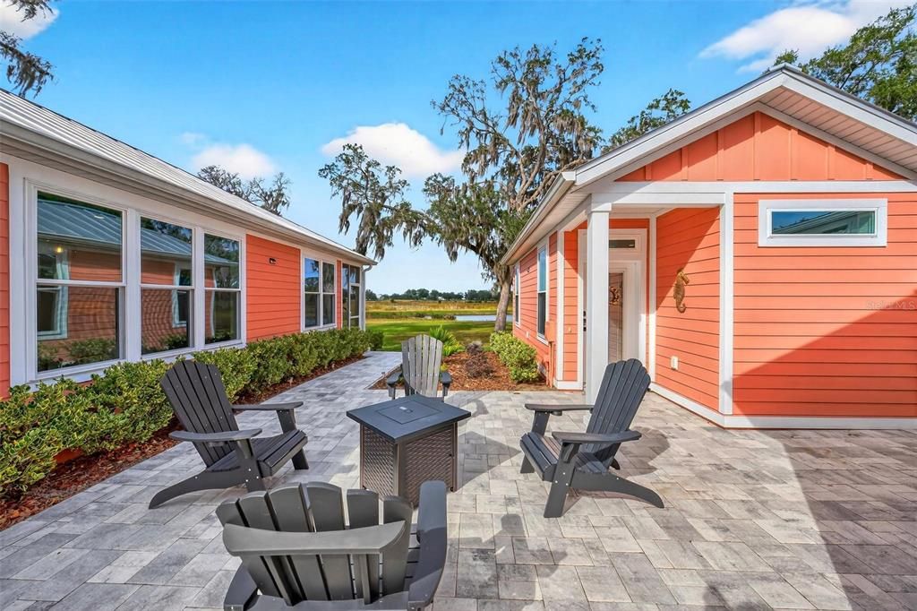 En Venta: $360,000 (3 camas, 3 baños, 1367 Pies cuadrados)