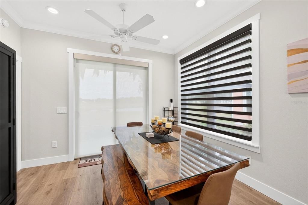 En Venta: $360,000 (3 camas, 3 baños, 1367 Pies cuadrados)