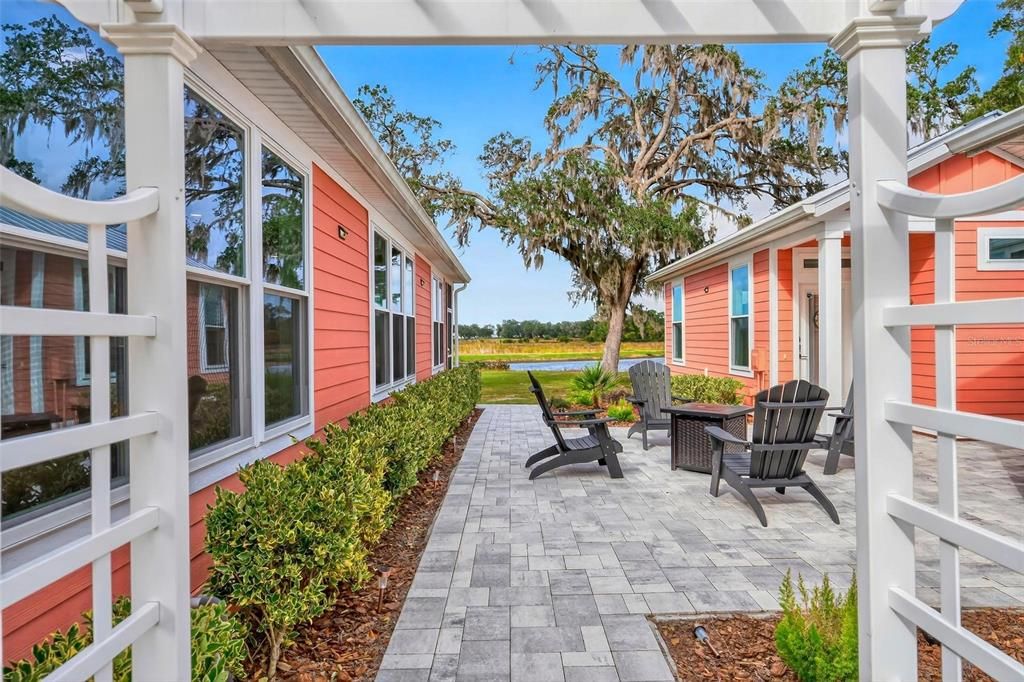 En Venta: $360,000 (3 camas, 3 baños, 1367 Pies cuadrados)