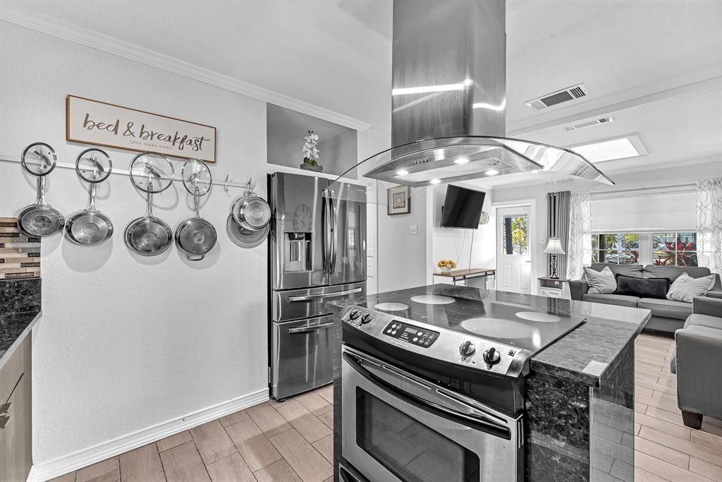 For Sale: $570,000 (0 beds, 0 baths, 780 Square Feet)