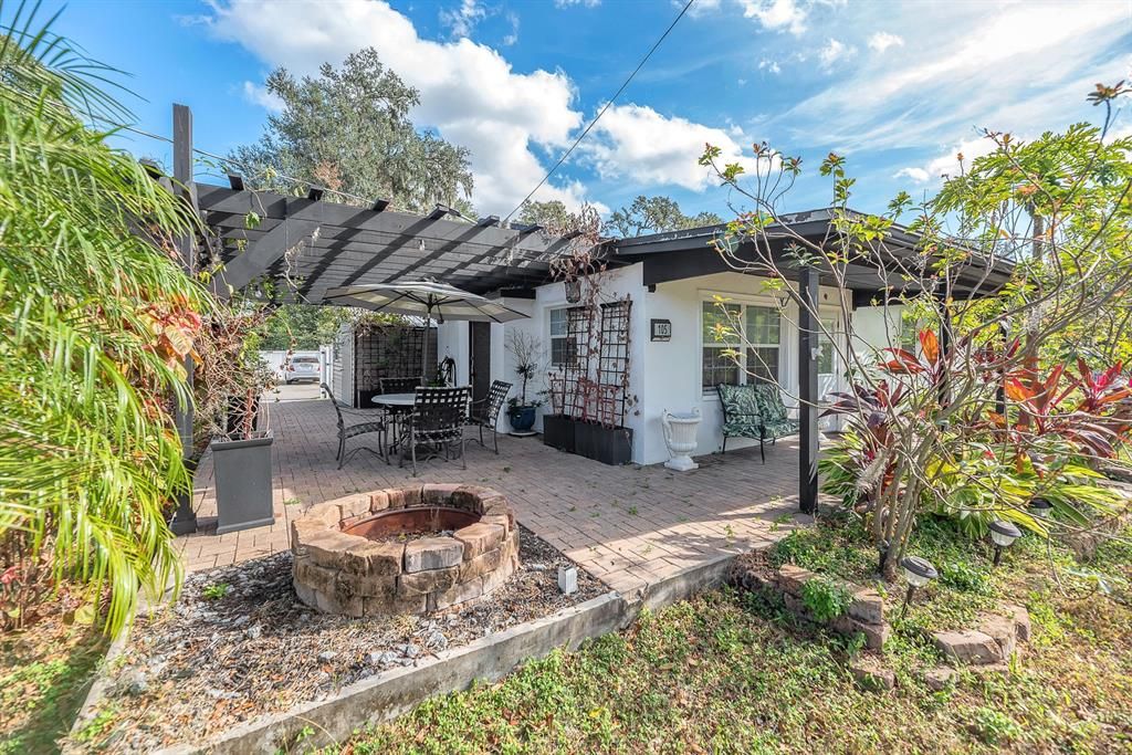 For Sale: $570,000 (0 beds, 0 baths, 780 Square Feet)