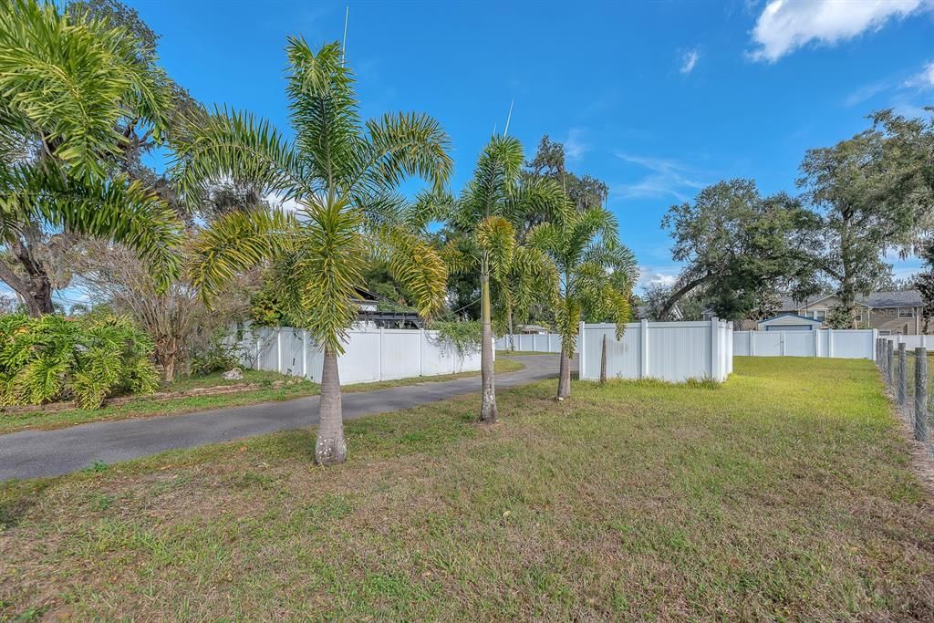 For Sale: $570,000 (0 beds, 0 baths, 780 Square Feet)