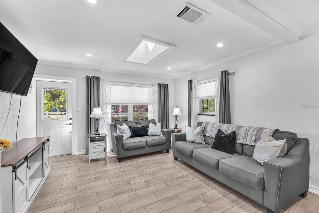 For Sale: $570,000 (0 beds, 0 baths, 780 Square Feet)